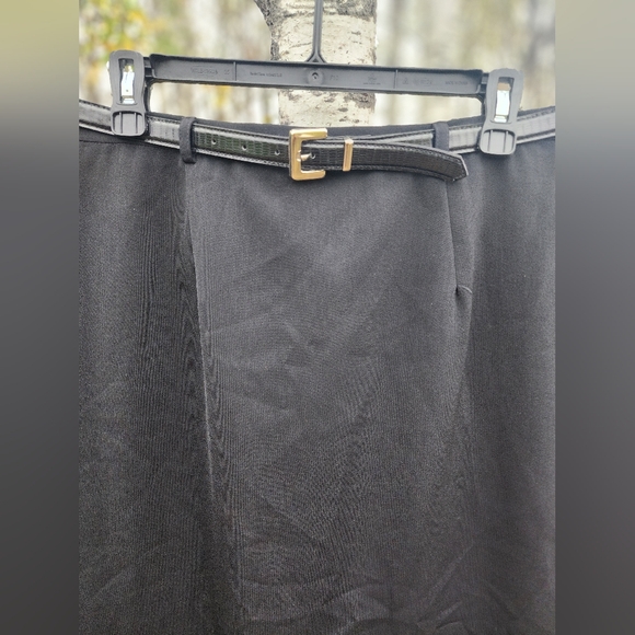 Vintage Sag Harbor Petite Black Skirt & Matching Belt 🖤 - Picture 3 of 3
